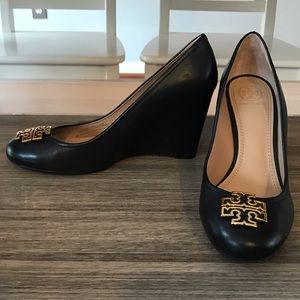 Tory Burch Black Raleigh Round Toe Wedges